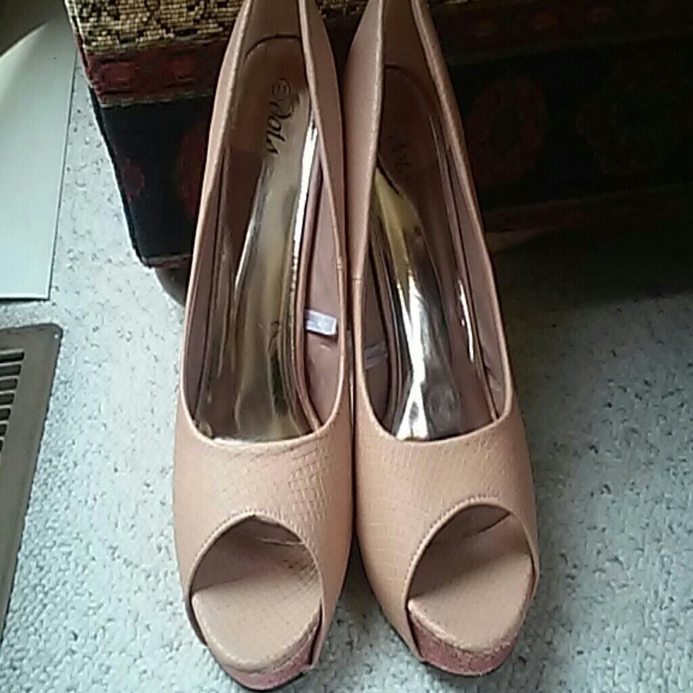 Peach glitter heels